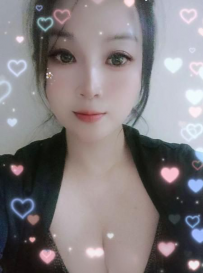 微胖大奶表妹