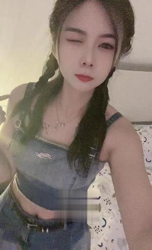 大腿苗条身材00后新人小妖精