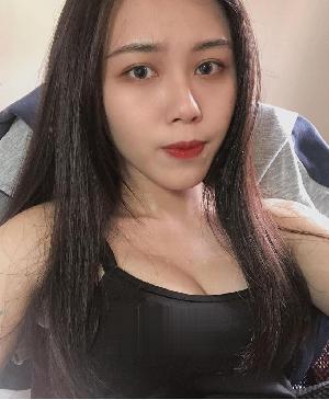 南开蜜桃臀骚货姿势花招多