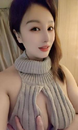 丰满迷人且风骚