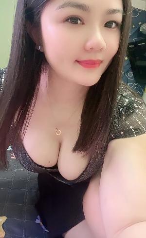 固戍大奶莎莎