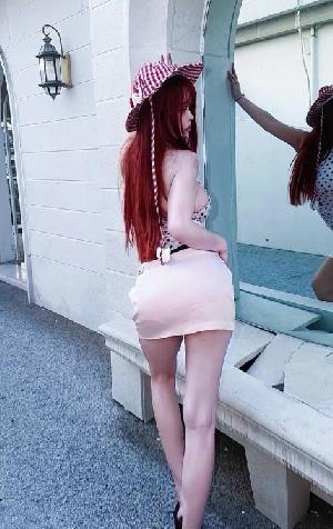 完美身材反差颜值妹子