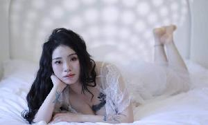 符文巨臀D罩小姐姐