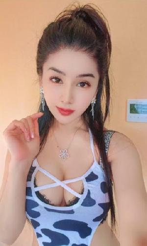 豪乳美少妇