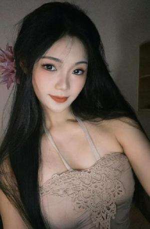 南山肥臀美乳少妇