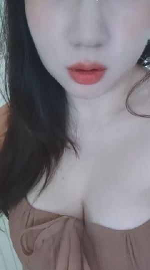 E杯大奶骚妇