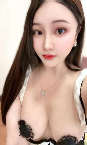 松江川渝白嫩巨乳妹