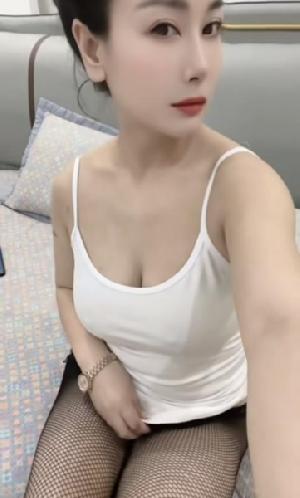 镇坪路风骚大奶少妇