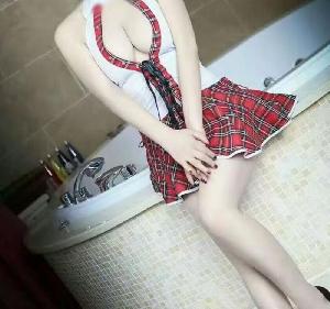 母乳奶水大胸少妇