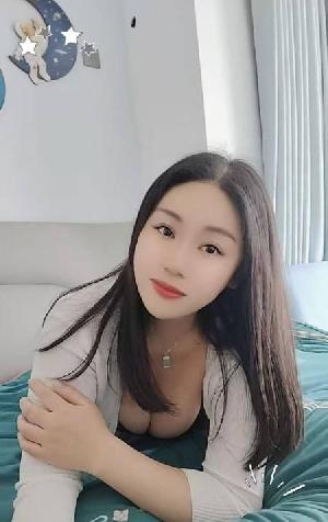 丰满大胸风骚少妇