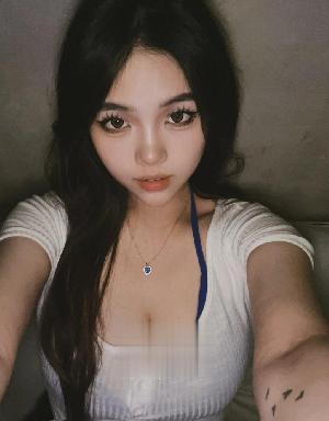 巨乳魅力四射的情趣大姐姐