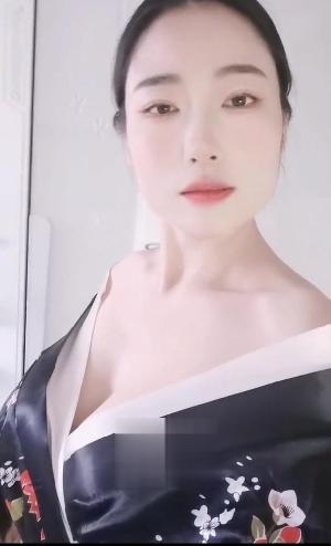 性感美乳小妖精逼紧花样多