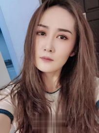 栖霞气质美女一枚