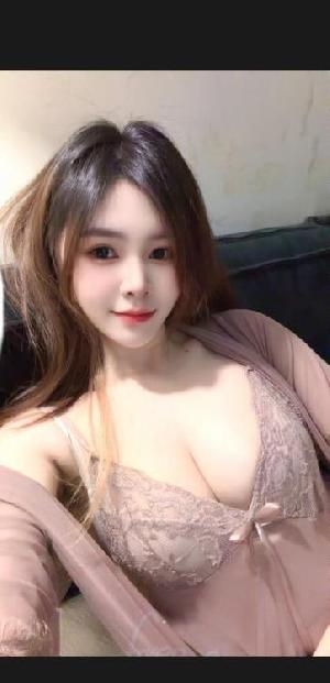 河南岸爱舌吻的骚妇