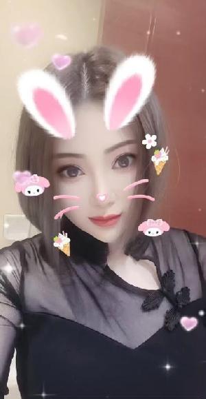 短发气质少妇梦梦