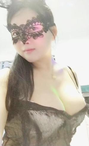 虎泉草莓姐姐