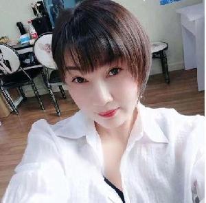 可三通少妇一枚，很骚