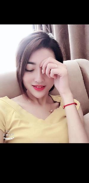 服务型既纯情又性感的妹子