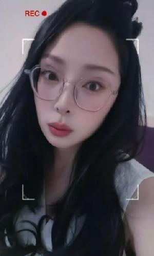 打卡三通少妇芯芯