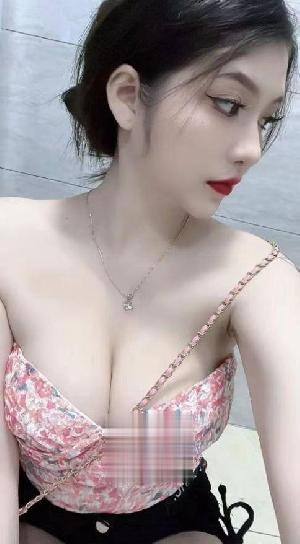 骚气十足，淫水多的妹妹