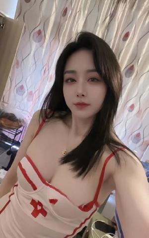 肤白貌美迷人老师