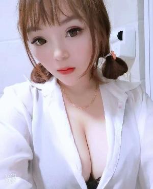 樱桃小舌十分滑嫩