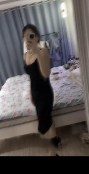 初恋女友般的感觉又有成熟欲女的韵味