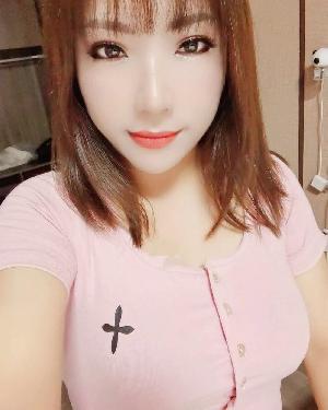 小姐姐温柔气质嫩妹子