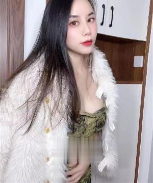 楠楠长腿少妇