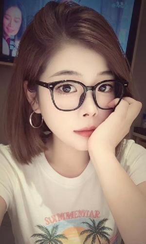 蜀山肥臀短发女