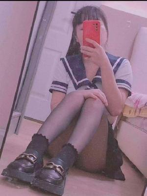 东门小唯