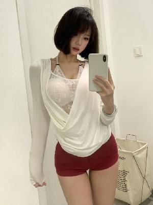 颜值不错小逼逼会收缩