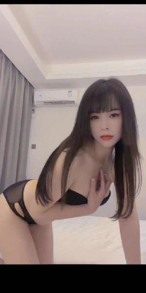 黑丝淫妹口活一流
