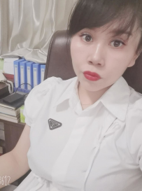 丰满迷人的小姐姐