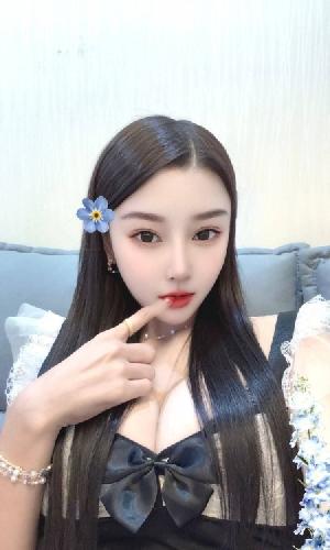 小月亮御姐一线天