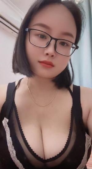 爆艹家暴偷情少妇