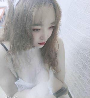 年轻水嫩的小MM
