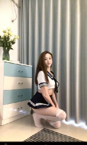 梅林兼职幼师安娜