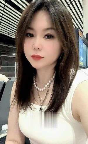 滨海丰乳御姐默默