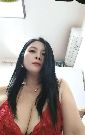 北郊大胸熟女金莲