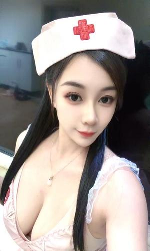 热情的小姐姐