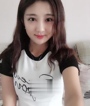 雁塔叫玥玥的美女