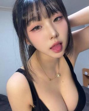 风骚大奶软妹子