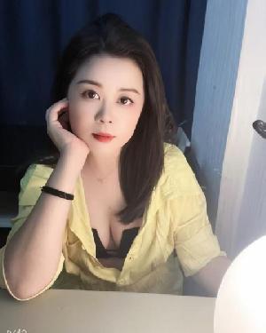 义乌包子奶少妇