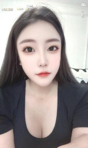 岳麓高挑美心小姐姐