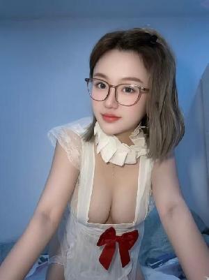 性感丰满小姐姐