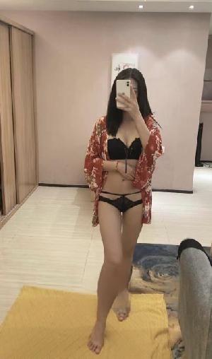温柔大胸妹
