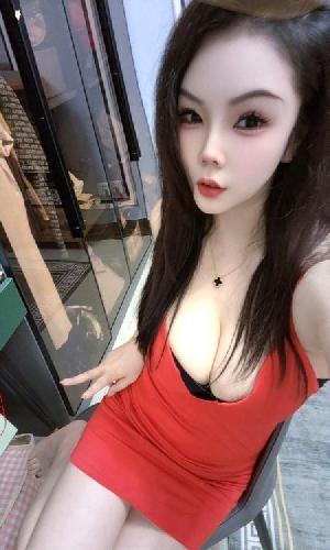 越秀妩媚大胸少妇萱宝