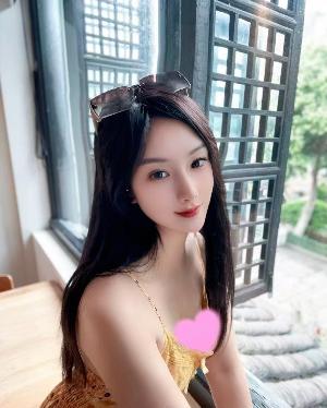 丰满超巨臀小果冻