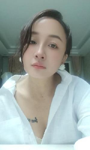 光谷御姐佳佳